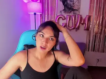 Stripchat Live Sex Cam of Nicole_Ss