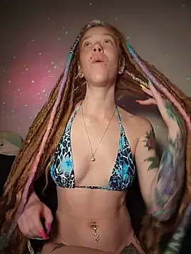 Stripchat Sex Cam of LucidLucy