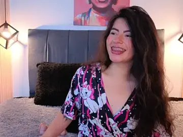 Stripchat Free Live Porn of Zafiiroo__1