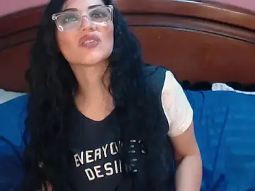 Stripchat Nude Webcam of Ary_z