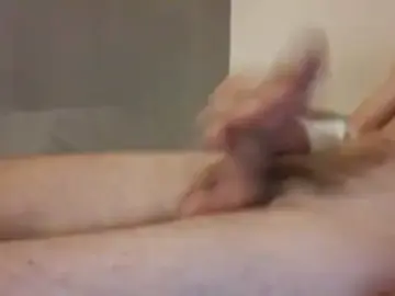 Stripchat Watch Live Sex Cams of BiGGlandxx
