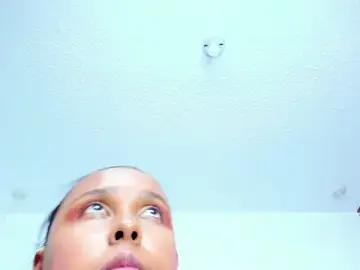 Stripchat Adult Webcam of nahomygrey_
