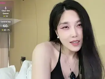 Stripchat Nude Webcam of Emma_qiqi