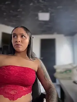 Stripchat Free Live Porn of Isabella-Teen