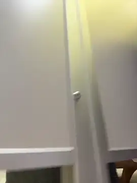 Stripchat Live Sex Cam of FlashTitsRoyal