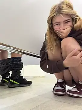 Stripchat Watch Live Sex Cams of FlashTitsRoyal