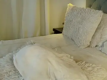 Stripchat Free Porn Cam of Miah_hilton2