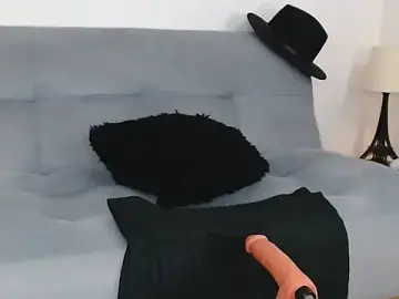 Stripchat Live Sex of TonyCollins_