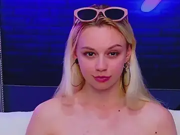 Stripchat Live Sex Cam of AlessiaCroft