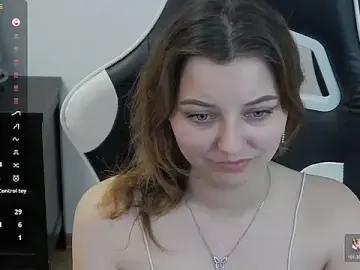 Stripchat Free Porn Cam of pretty_little_thing