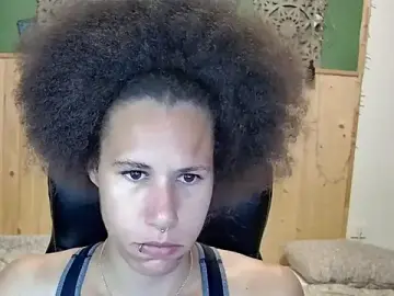 Stripchat Sex Cam of AaliyahHarris