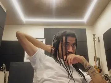 Stripchat Best Webcam of FavelaDaddyCum