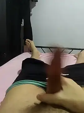 Stripchat Free Live Porn of JoyousArray85