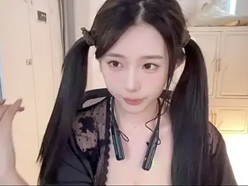 Stripchat Free Porn Cam of yiyi5588