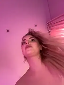 Stripchat Live Sex Cam of HugeBoobsAlice