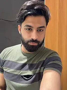 Stripchat Live Sex Cam of Royalboy_03