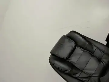 Stripchat Watch Live Sex Cams of Selene14