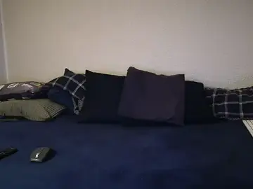 Stripchat Free Live Porn of slaveboy2016@xh