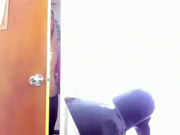 Stripchat Adult Video Chat of Mia_and_Erick