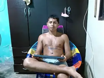 Stripchat Live Porn of Lil_condor_baby