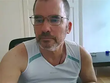 Stripchat Free Live Porn of stallionrider88
