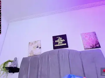 Stripchat Free Porn Cam of Maddy__Jones