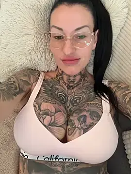Stripchat Best live sex cam show of MeganWitch