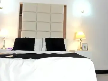 Stripchat Live Sex Cam of Taylor_Royal_