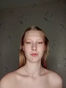 Stripchat Live Sex Cam of Oh_My_Evaaa