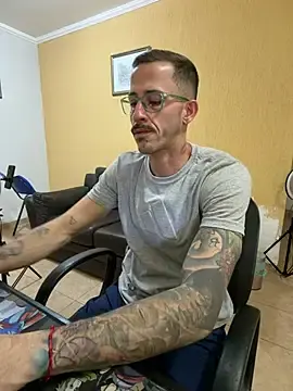 Stripchat Live Sex Cam of MeladoDiMel