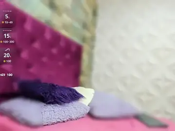 Stripchat Live Sex Cam of LITTLE-NESSA