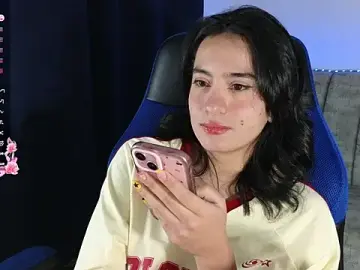 Stripchat Live Sex Cam of ZaraDames_