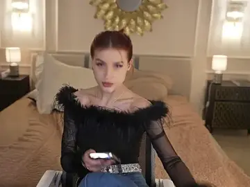 Stripchat Nude Webcam of Magnetic_Mia_