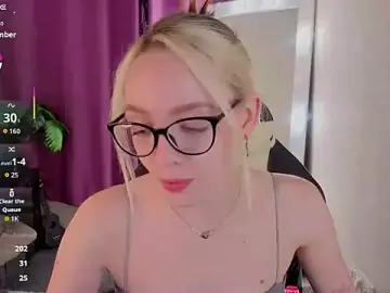 Stripchat Adult Webcam of R0cket_bunny
