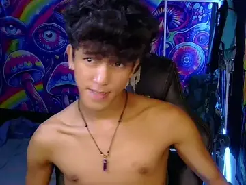 Stripchat Nude Webcam of hugekenbigcock