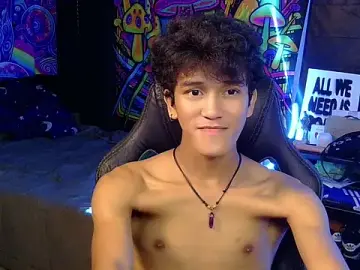 Stripchat Adult Webcams of hugekenbigcock