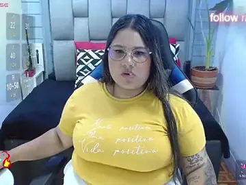 Stripchat Live Sex Cam of evelin_zaens