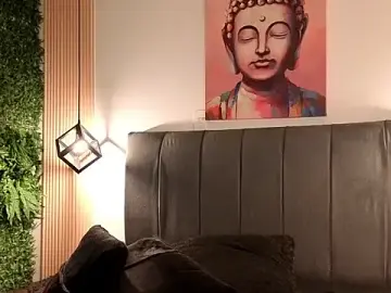 Stripchat Free Porn Cam of Jullzz__