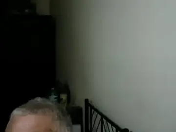 Stripchat Adult Webcam of 100Tauros