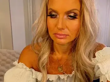 Stripchat Watch Live Sex Cams of Tinkerbell822
