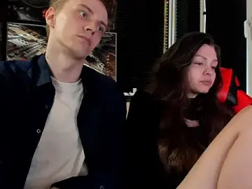 Stripchat Live Sex Cam of enker