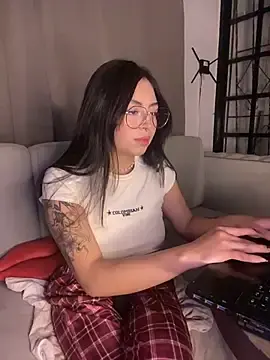 Stripchat Best live sex cam show of Valu_euphoria
