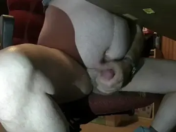 Stripchat Free Live Porn of Hornyoldman50
