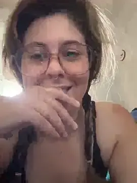 Stripchat Free Porn Cam of Rosiee69_