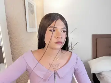 Stripchat Free Porn Cam of KissCherry__