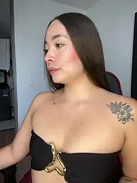Stripchat Live Porn of mia_bornner