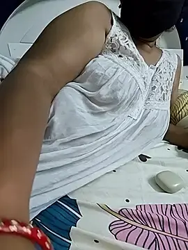 Stripchat Sex Cam of Joyti_07