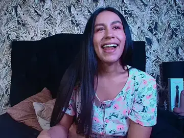 Stripchat Adult Webcams of EmiGomez_
