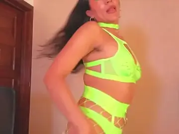 Stripchat Best live sex cam show of EmiGomez_