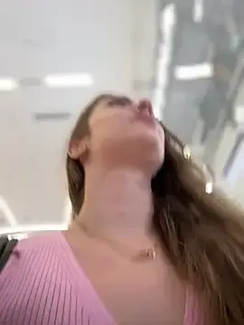 Stripchat Free Live Porn of MariiD